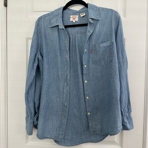 Levi’s boyfriend fit denim shirt